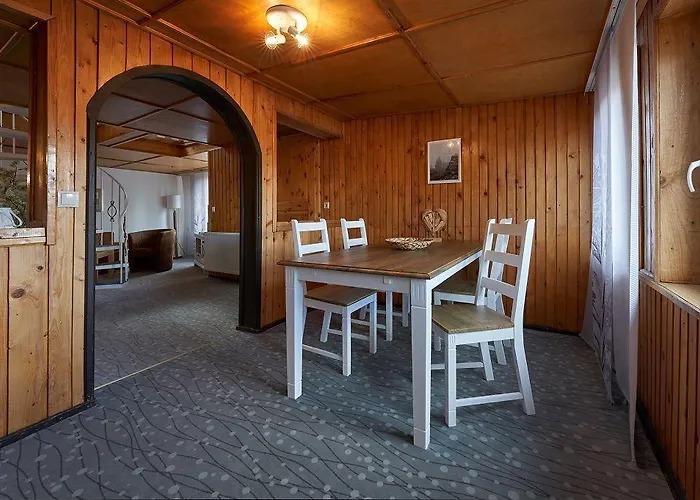 Hotell Schlossblick 3*